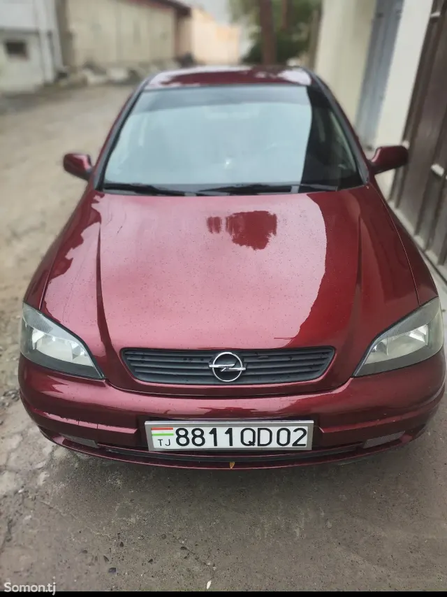 Opel Astra G 1998 · 1.6 MT