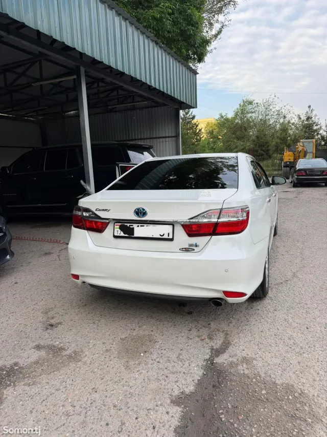 Toyota Camry 2015 · 2.5 AT
