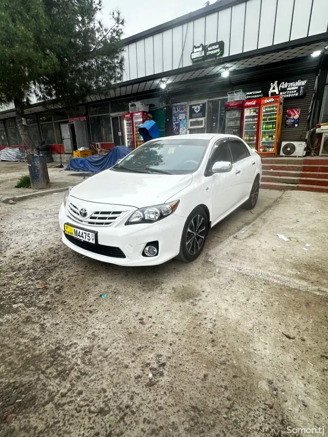 Toyota Corolla 2013 · 1.8 AT