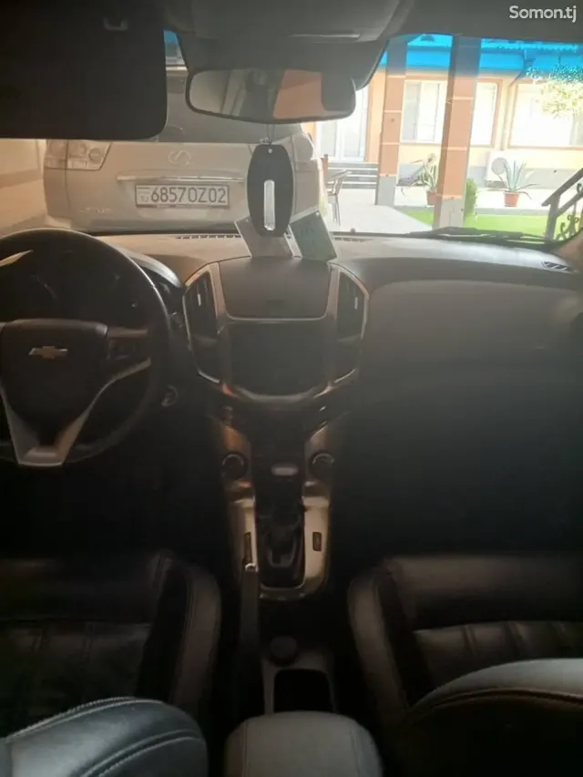 Chevrolet Cruze 2013 · 1.8 AT