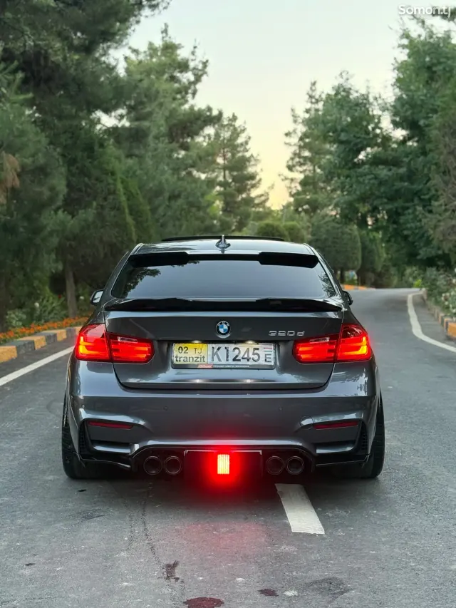 BMW 3 series 2013 · 2.0 AT