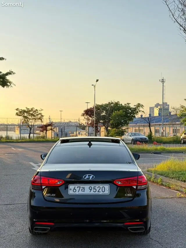 Hyundai Aslan 2014 · 3.0 AT
