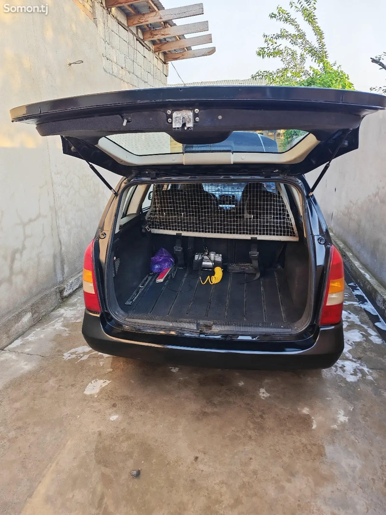Opel Astra G 1999 · 1.6 MT