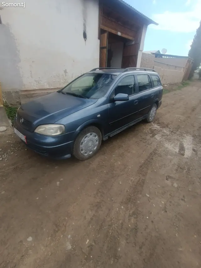 Opel Astra G 1999 · 1.8 MT