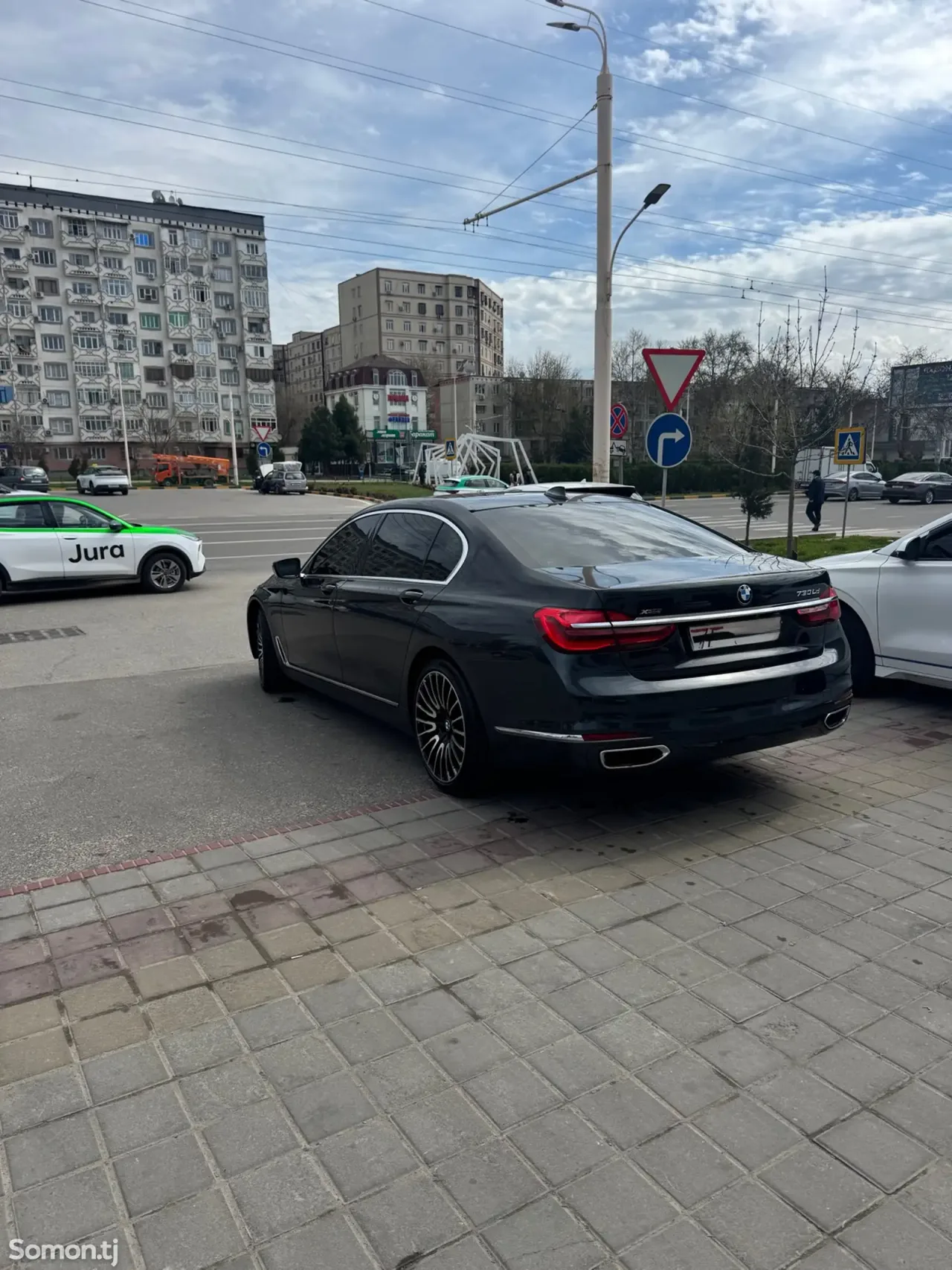 BMW 7 series 2017 · 3.0 AT