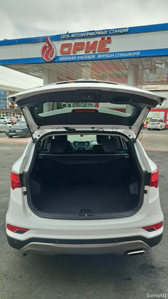 Hyundai Santa Fe 2017 · 2.4 AT