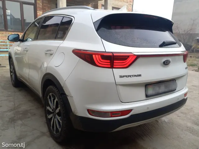 Kia Sportage 2015 · 1.7 AT