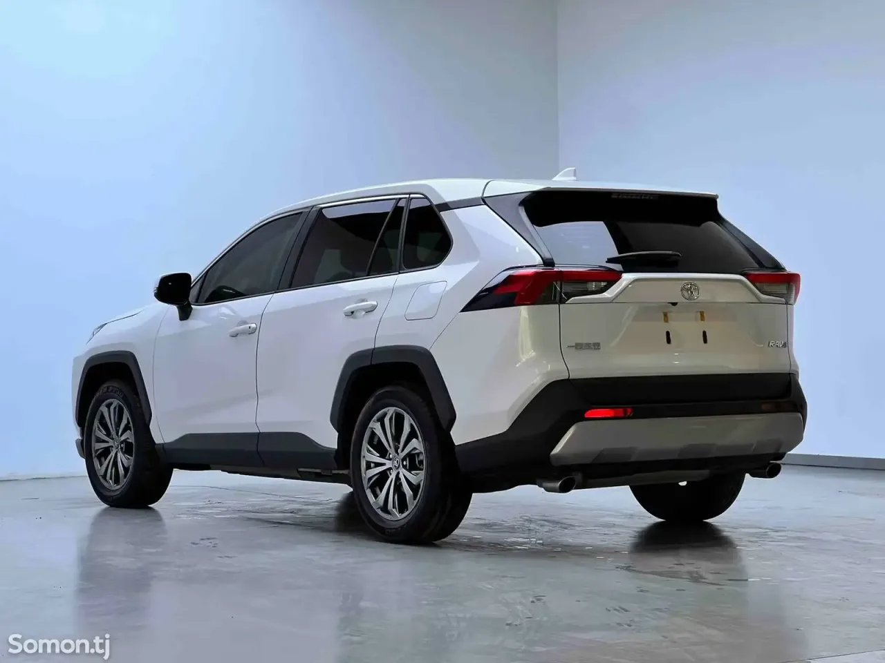 Toyota RAV 4 2024 · 2.0 AT