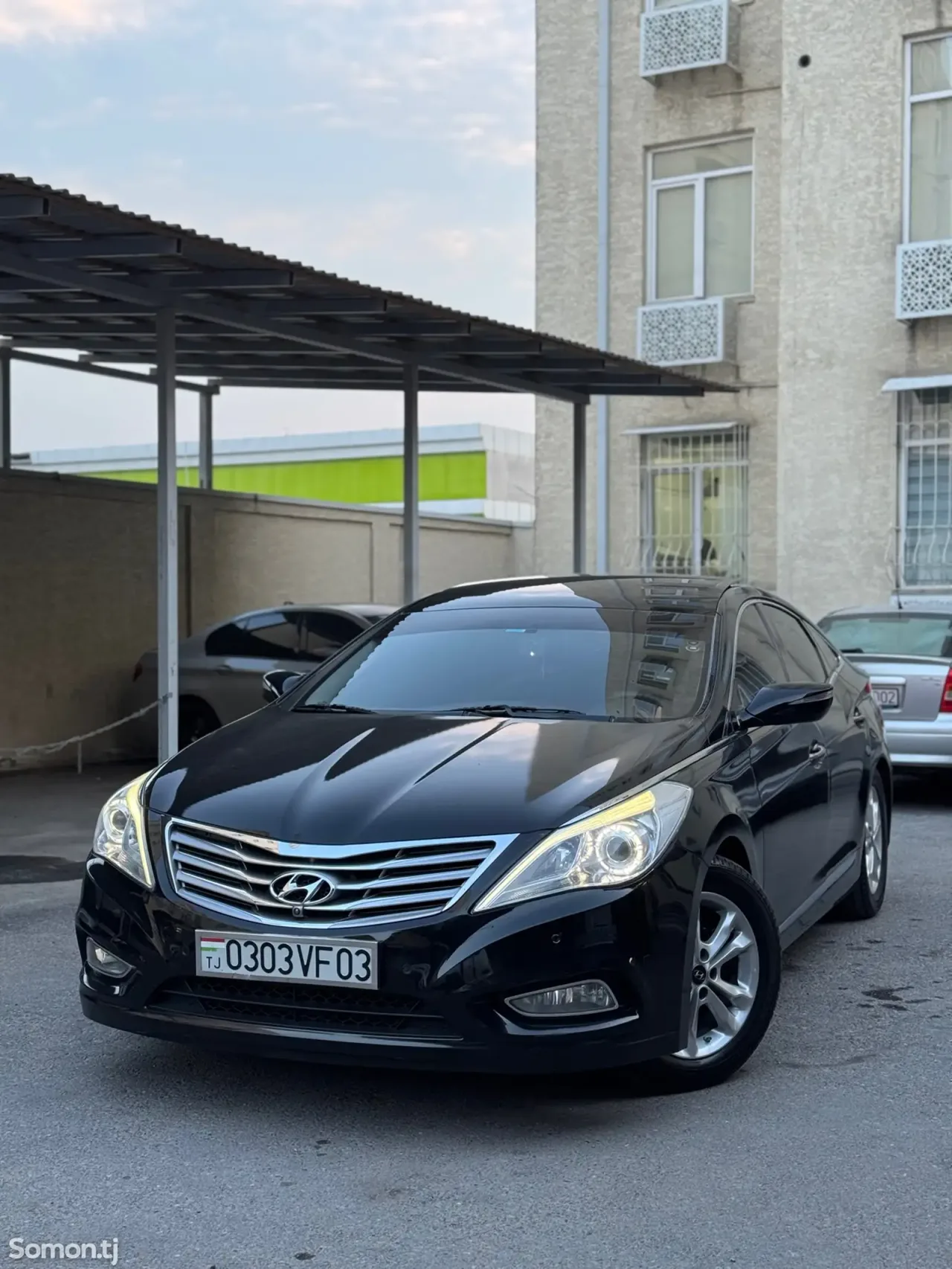 Hyundai Grandeur 2011 · 3.0 AT