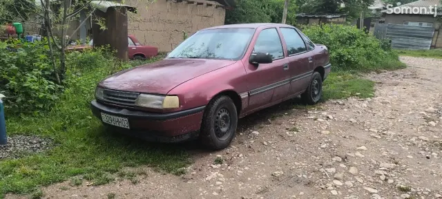 Opel Vectra A 1992 · 1.6 MT
