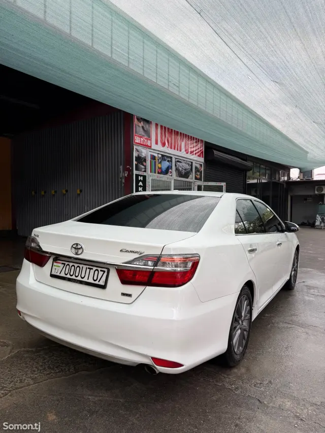 Toyota Camry 2013 · 3.5 AT