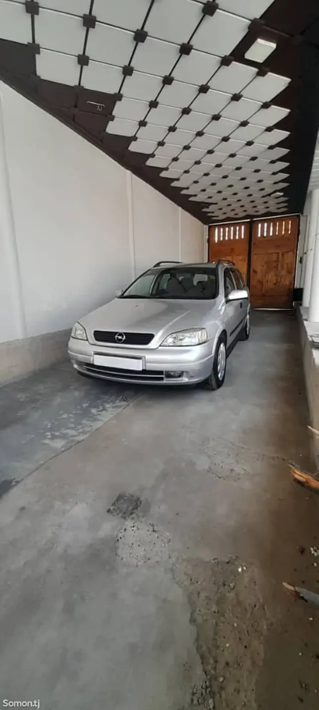 Opel Astra G 1999 · 1.6 AT