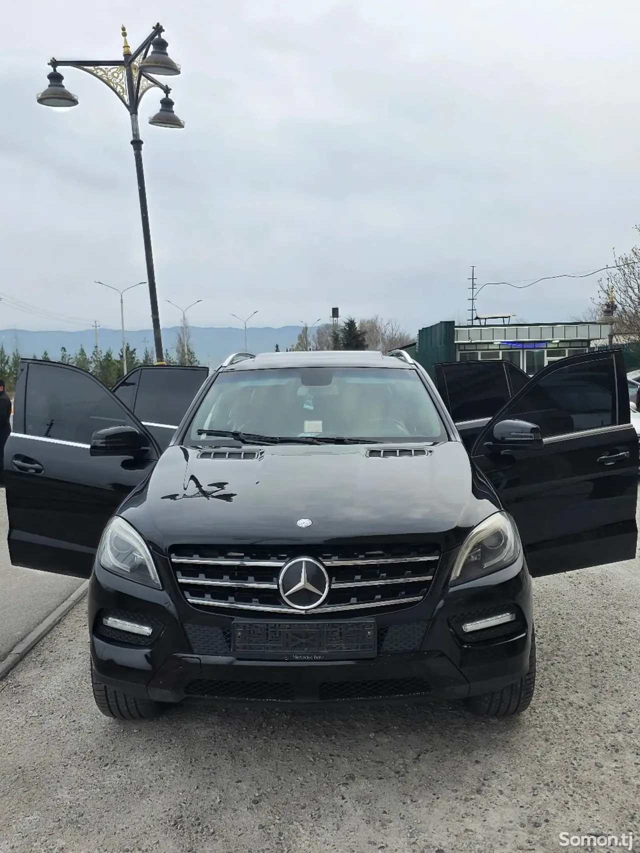 Mercedes-Benz ML class 2012 · 3.5 AT