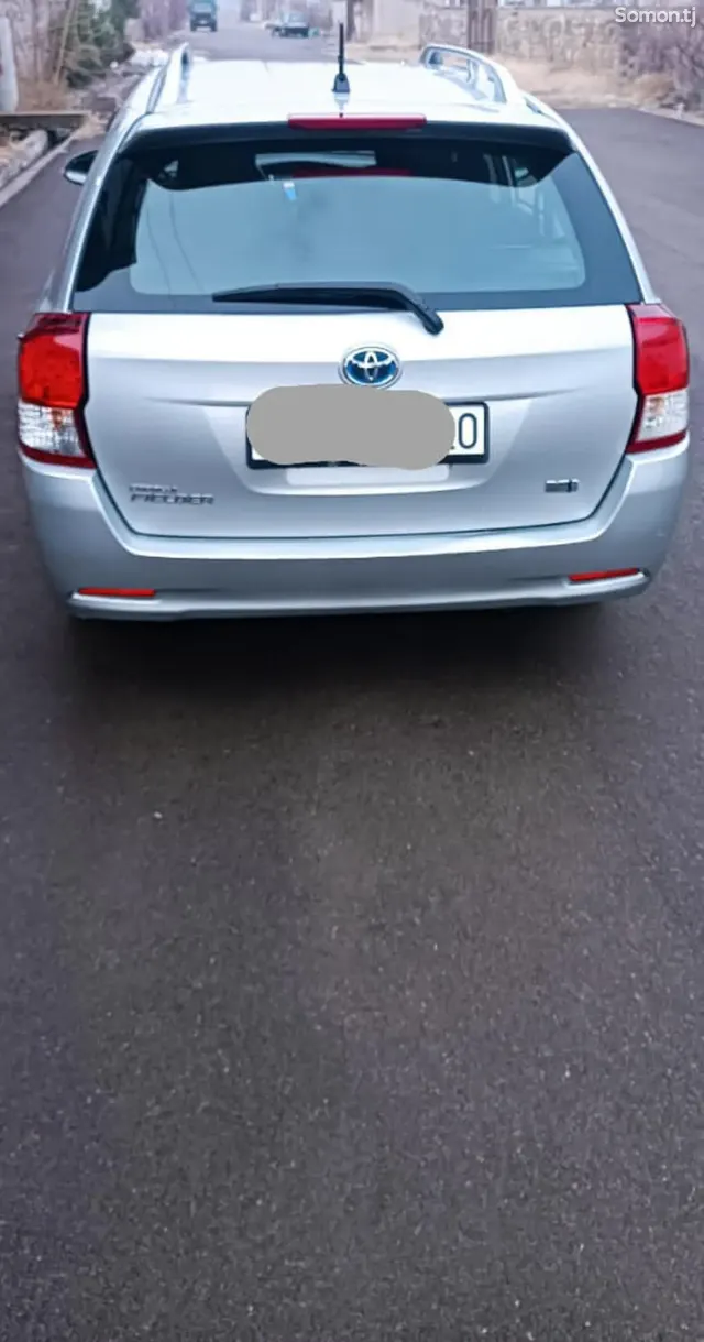 Toyota Corolla 2015 · 1.5 AT