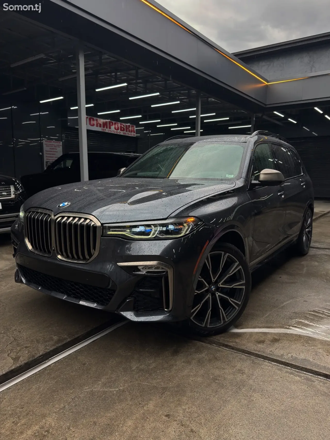 BMW X7 2022 · 4.4 AT