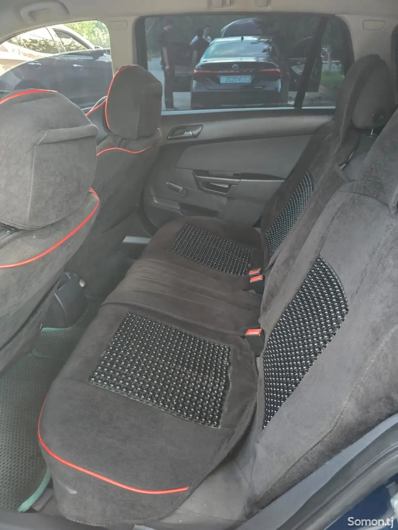 Opel Astra H 2008 · 1.6 MT