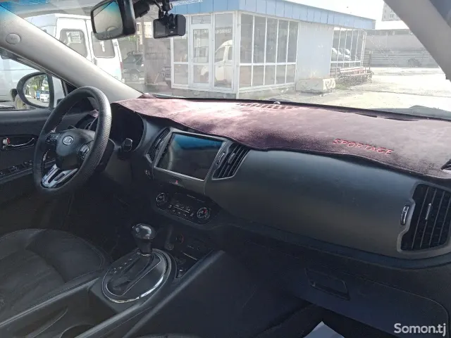 Kia Sportage 2012 · 2.0 AT