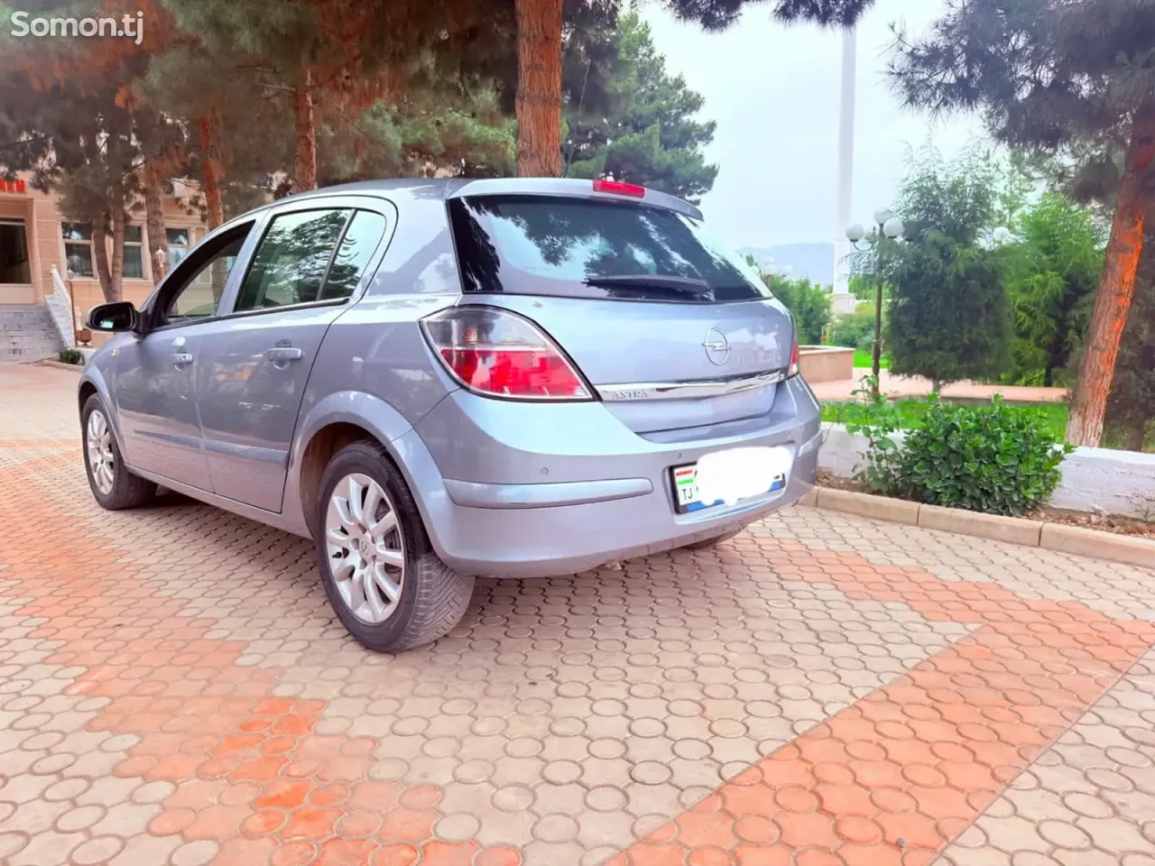 Opel Astra H 2008 · 1.8 MT