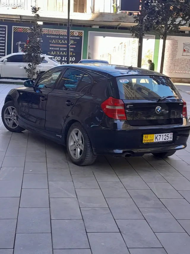 BMW 1 series 2009 · 2.0 MT