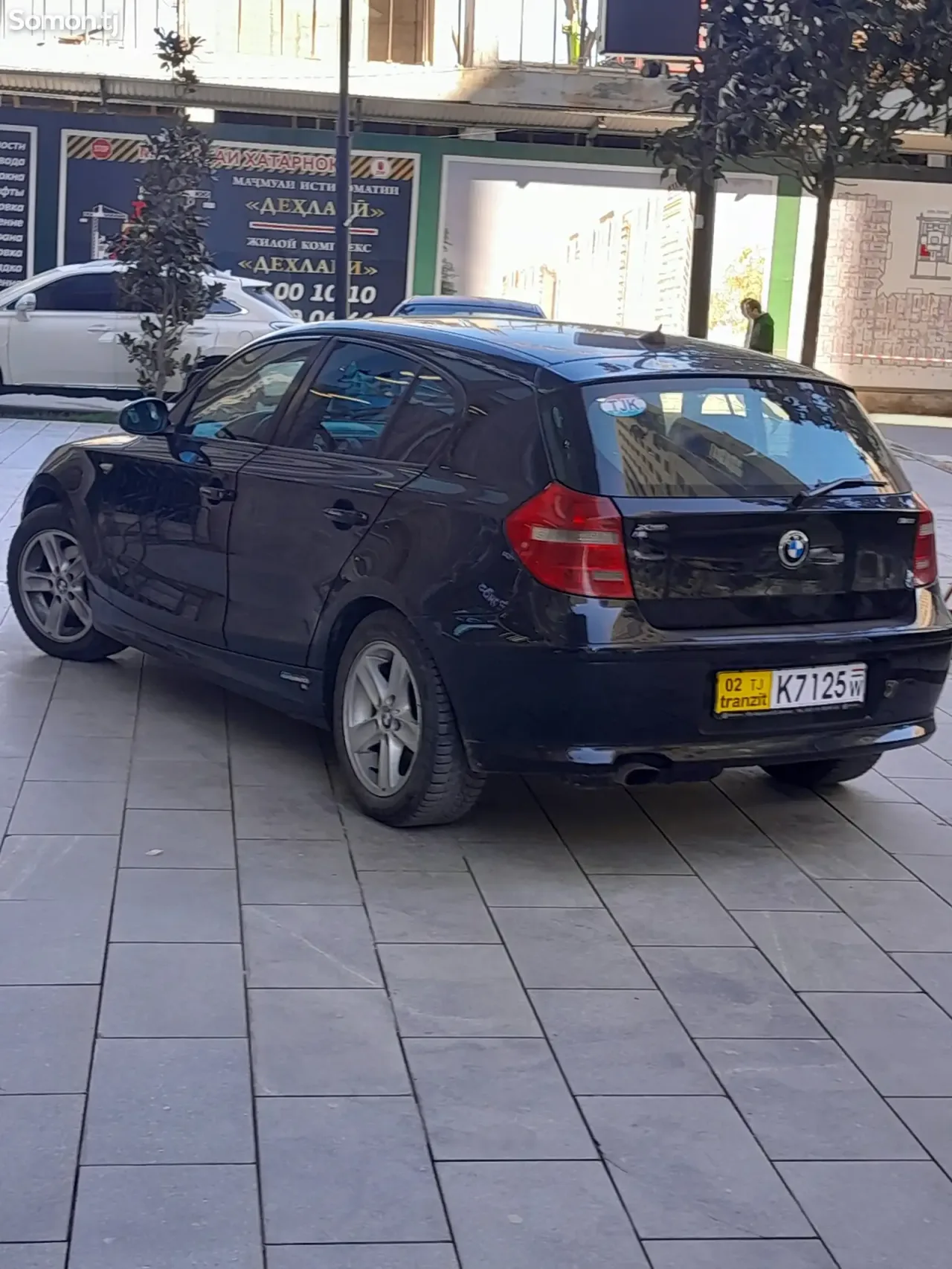 BMW 1 series 2009 · 2.0 MT