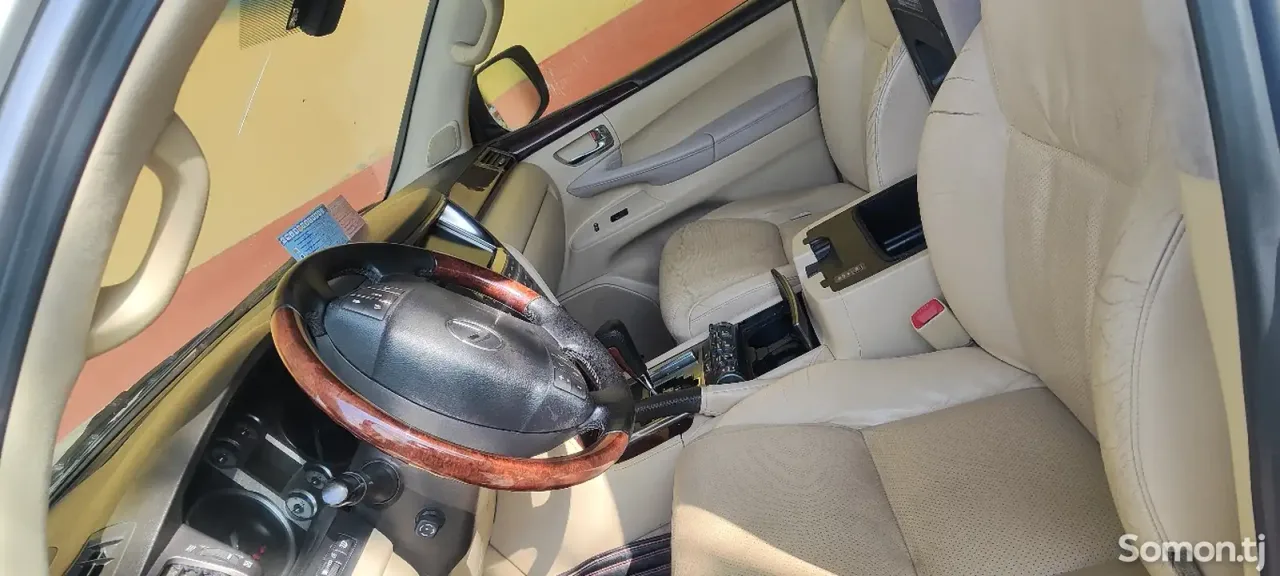 Lexus LX series 2008 · 5.7 AT