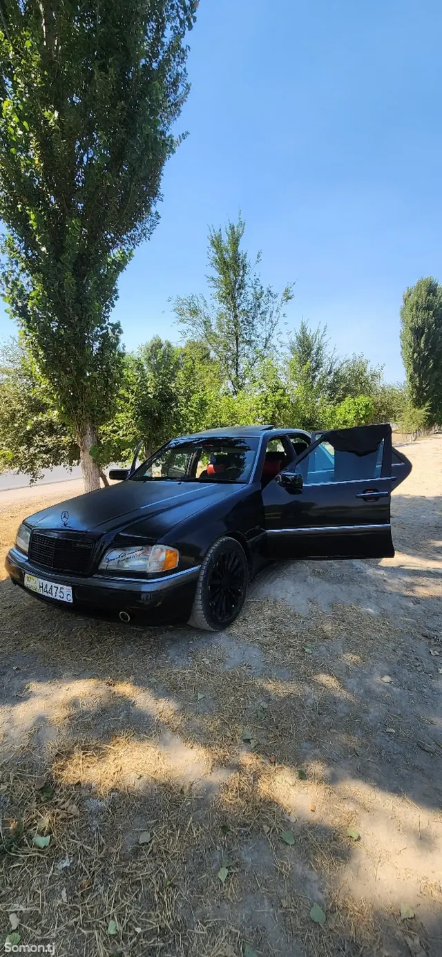 Mercedes-Benz C class 1996 · 2.0 MT