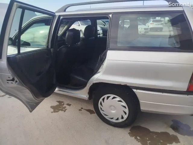 Opel Astra F 1998 · 1.6 MT