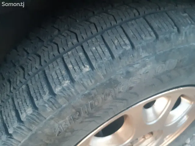Kia Carnival 2000 · 2.5 MT