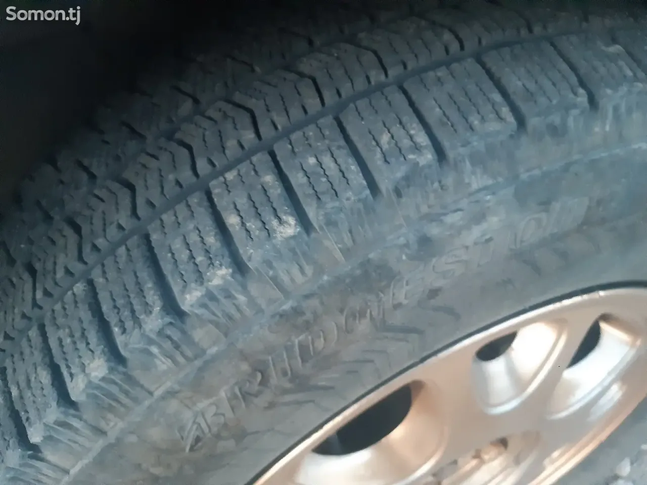 Kia Carnival 2000 · 2.5 MT