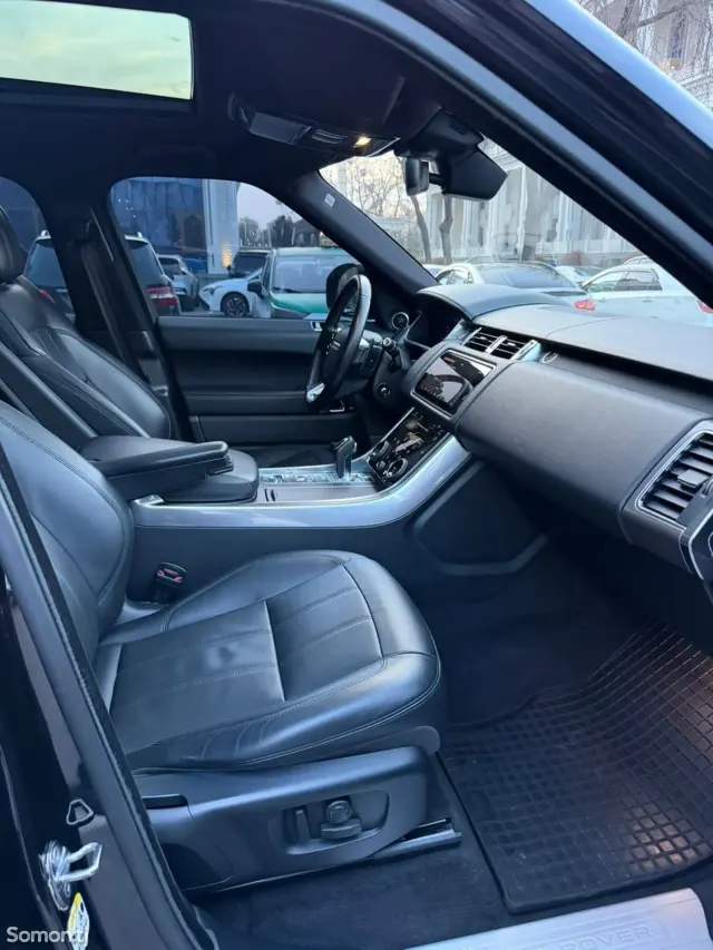 Land Rover Range Rover Sport 2018 · 3.0 AT