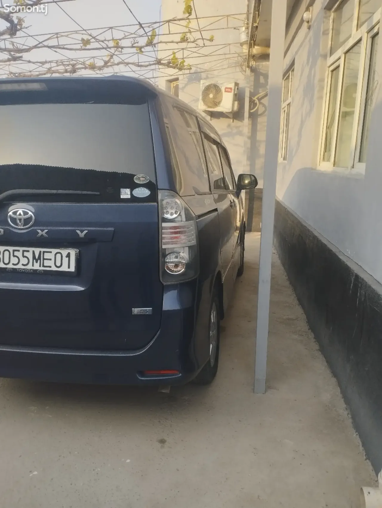 Toyota Voxy 2008 · 2.0 AT