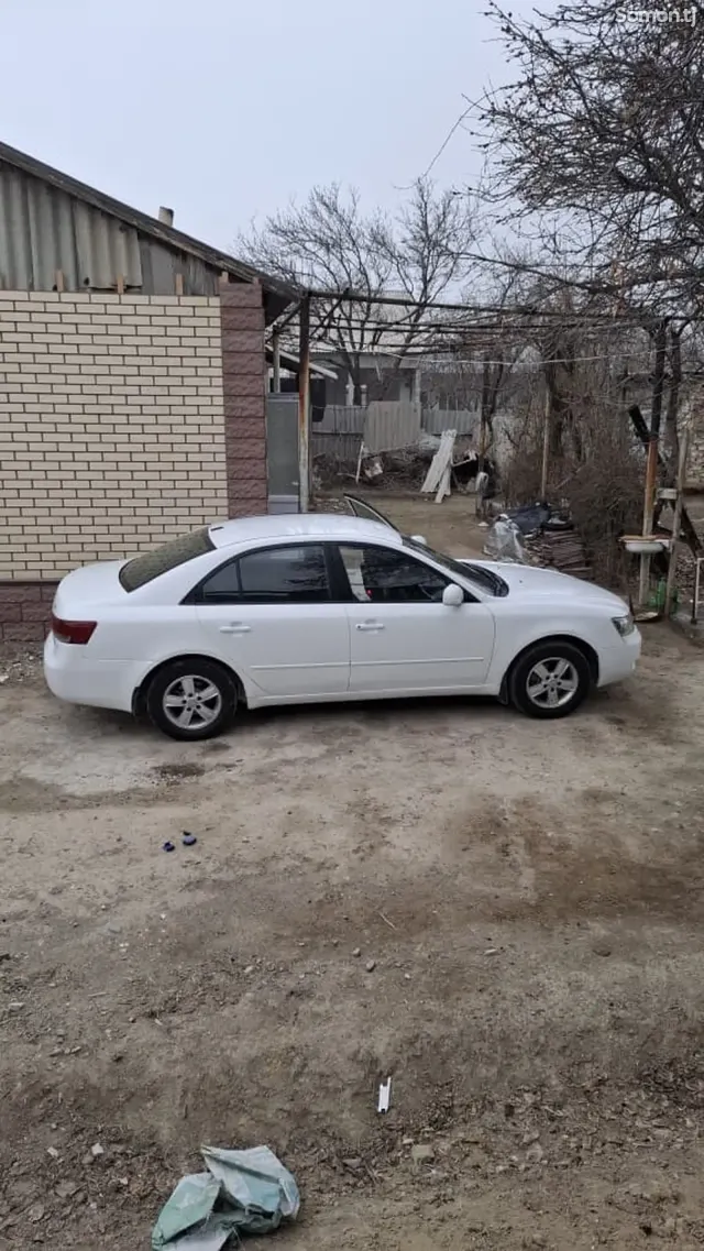 Hyundai Sonata 2008 · 2.0 AT
