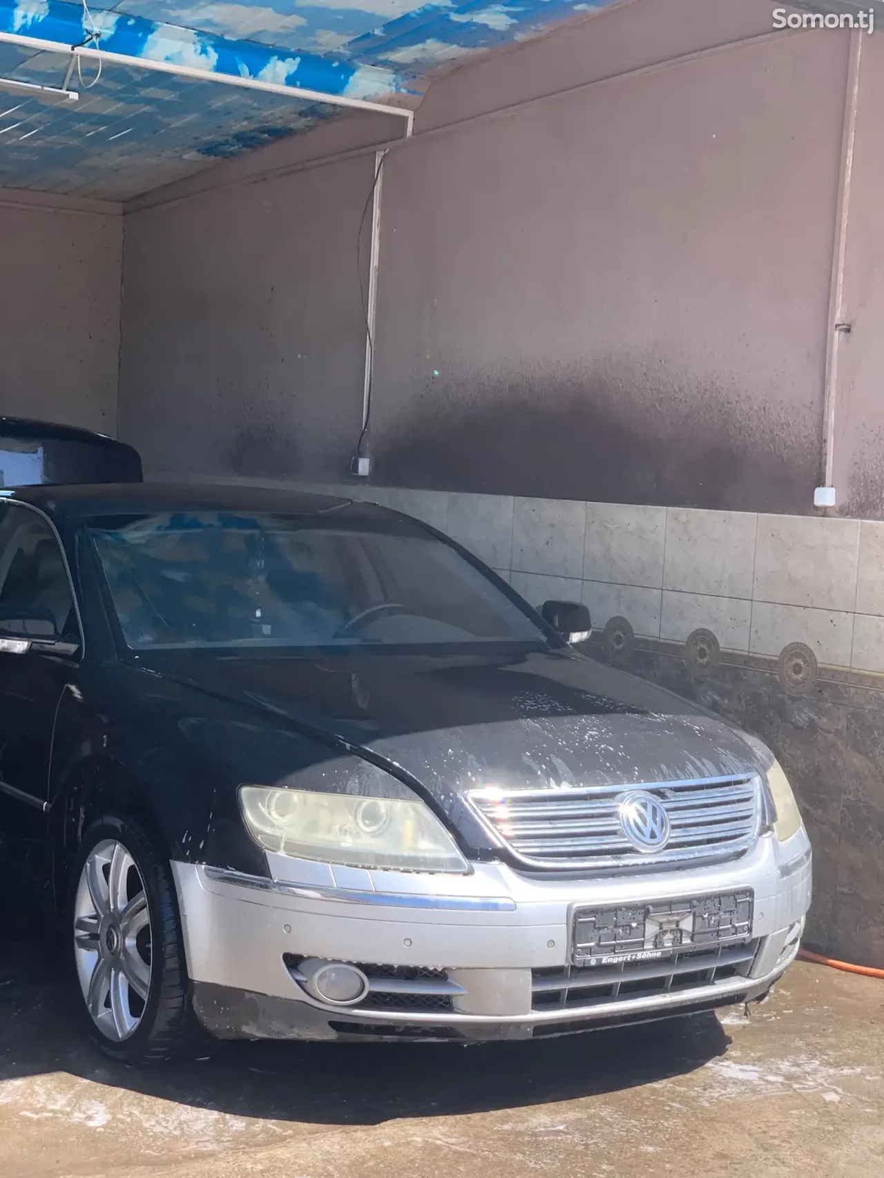 Volkswagen Phaeton 2003 · 6.0 AT