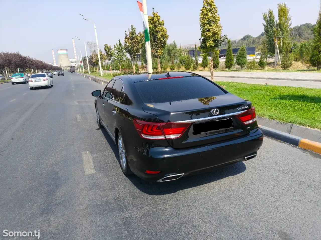 Lexus LS series 2013 · 4.6 AT