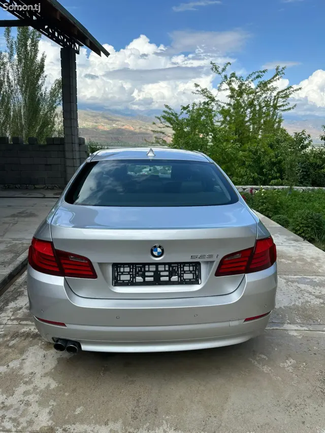 BMW 5 series 2012 · 2.0 AT