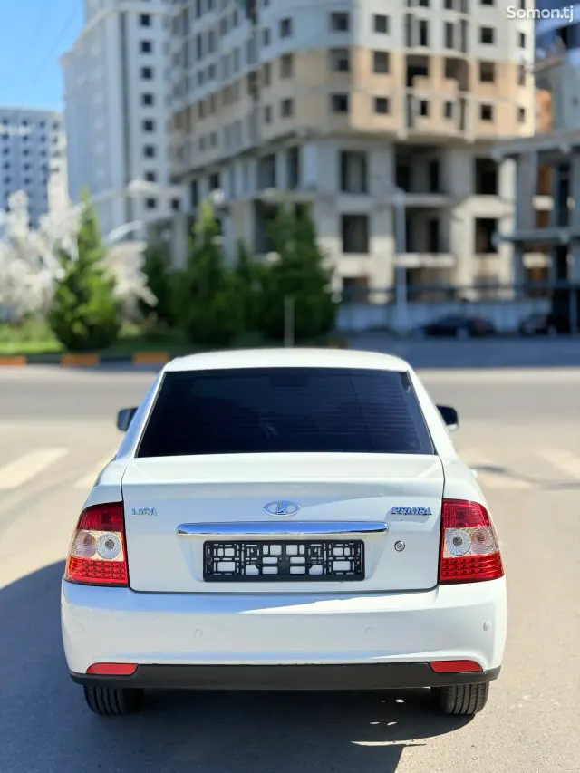 Lada (ВАЗ) Priora 2015 · 1.8 MT
