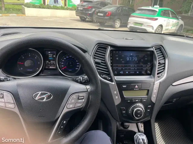 Hyundai Santa Fe 2015 · 2.0 AT