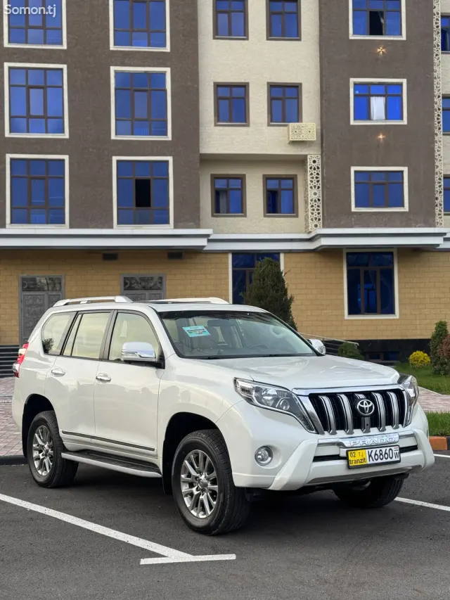Toyota Land Cruiser Prado 2015 · 4.0 AT