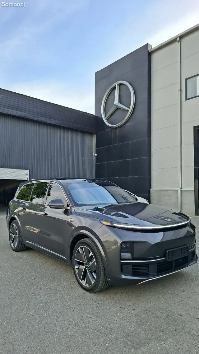 Li Auto (Lixiang) L9 2026 · AT