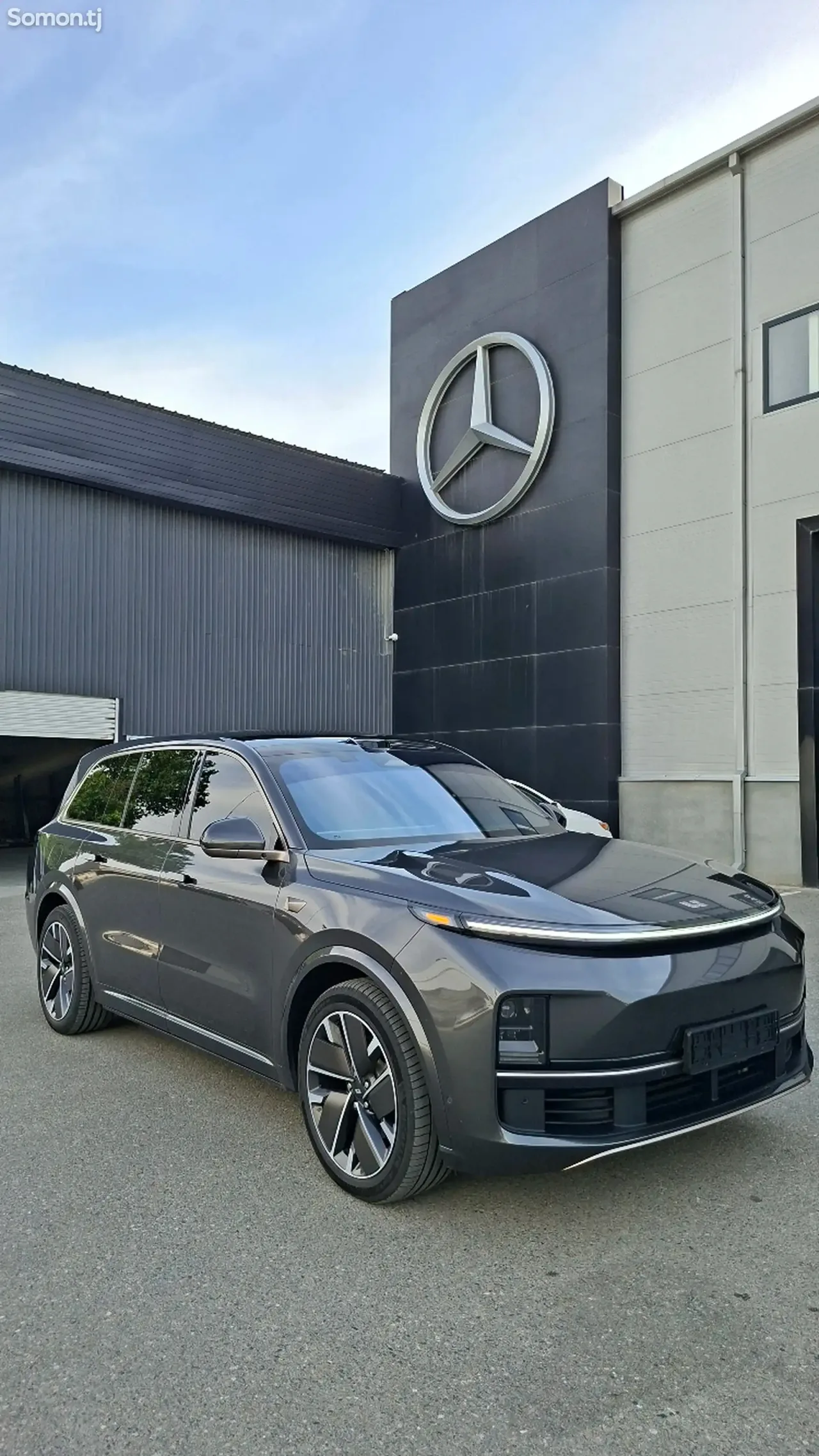 Li Auto (Lixiang) L9 2026 · AT