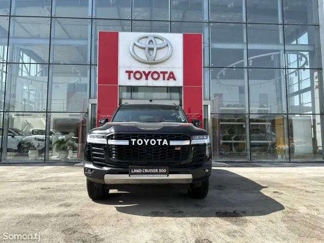 Toyota Land Cruiser 2025 · 3.5 AT