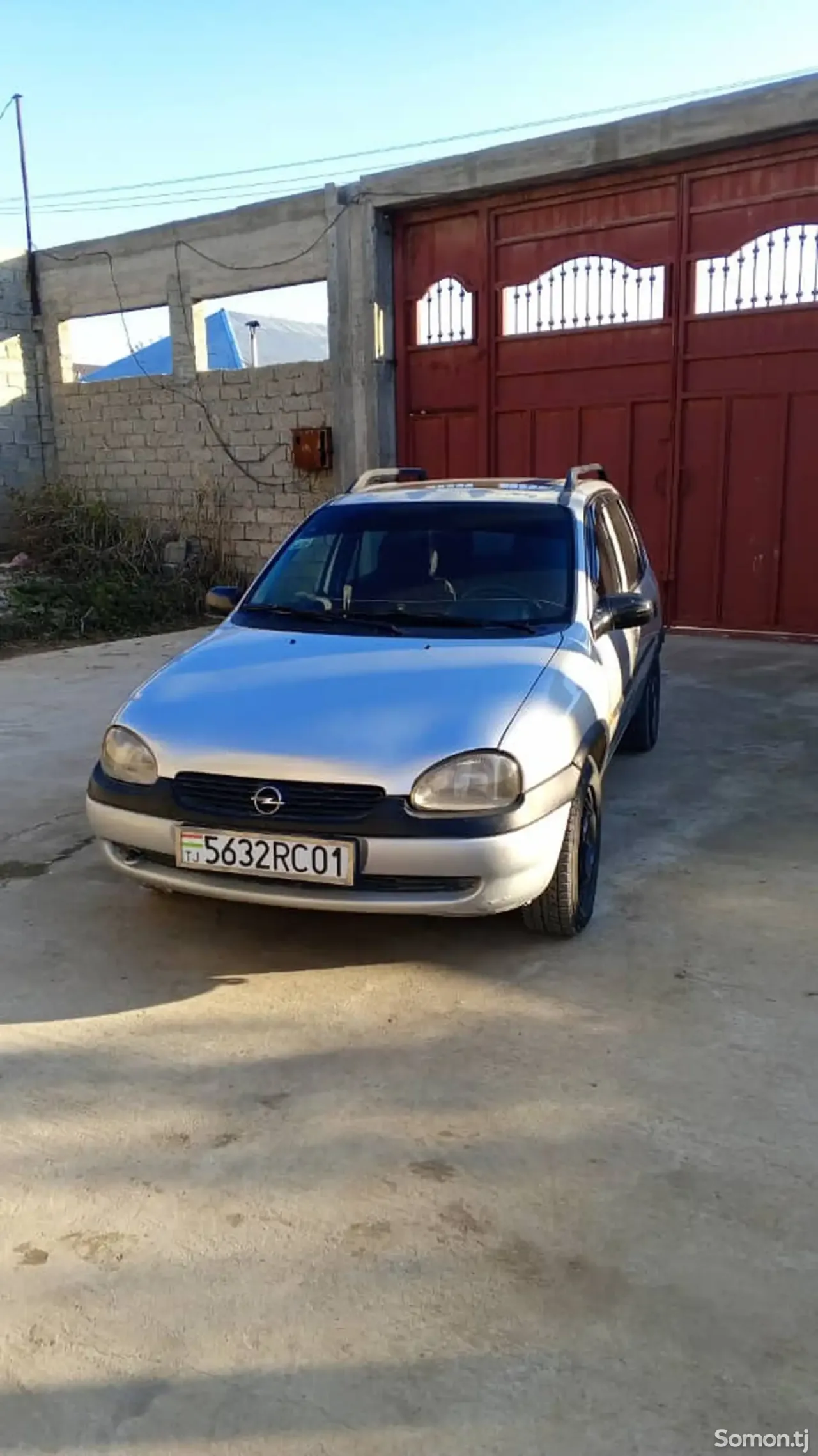 Opel Corsa 1998 · 1.6 AT