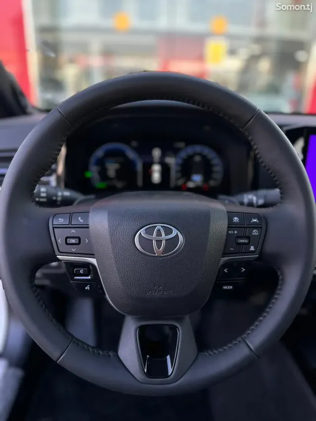Toyota Camry 2025 · 2.5 AT