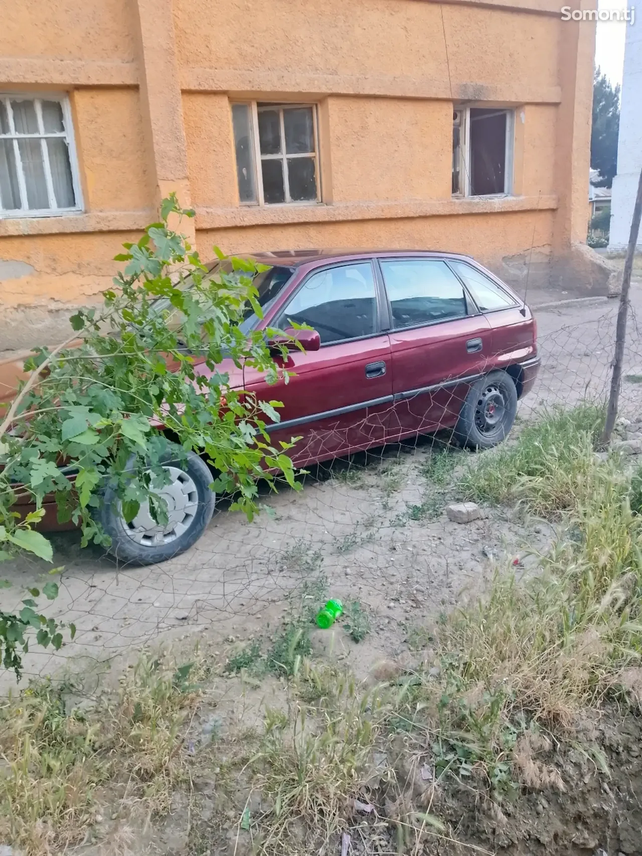 Opel Astra F 1991 · 1.6 MT