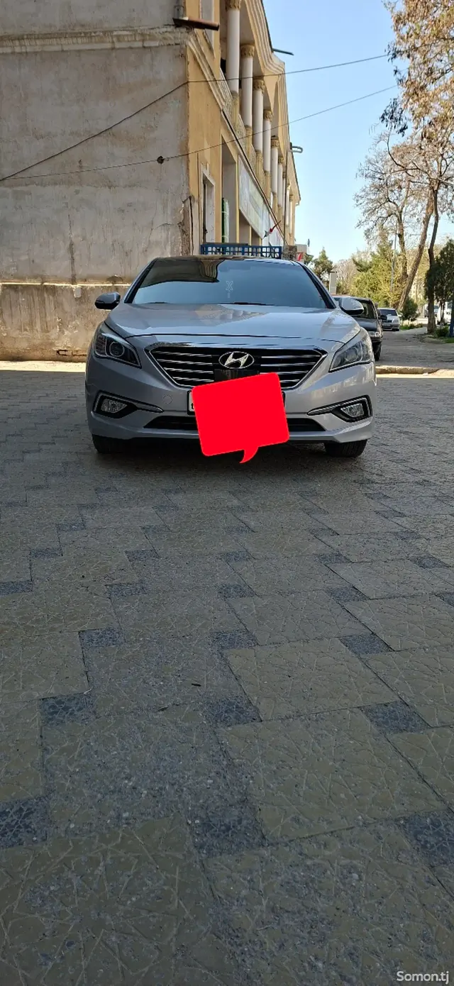 Hyundai Sonata 2015 · 2.4 AT