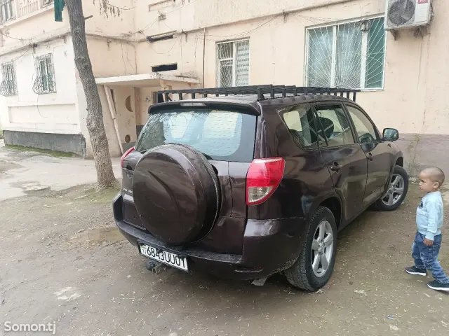 Toyota RAV 4 2008 · 3.0 AT