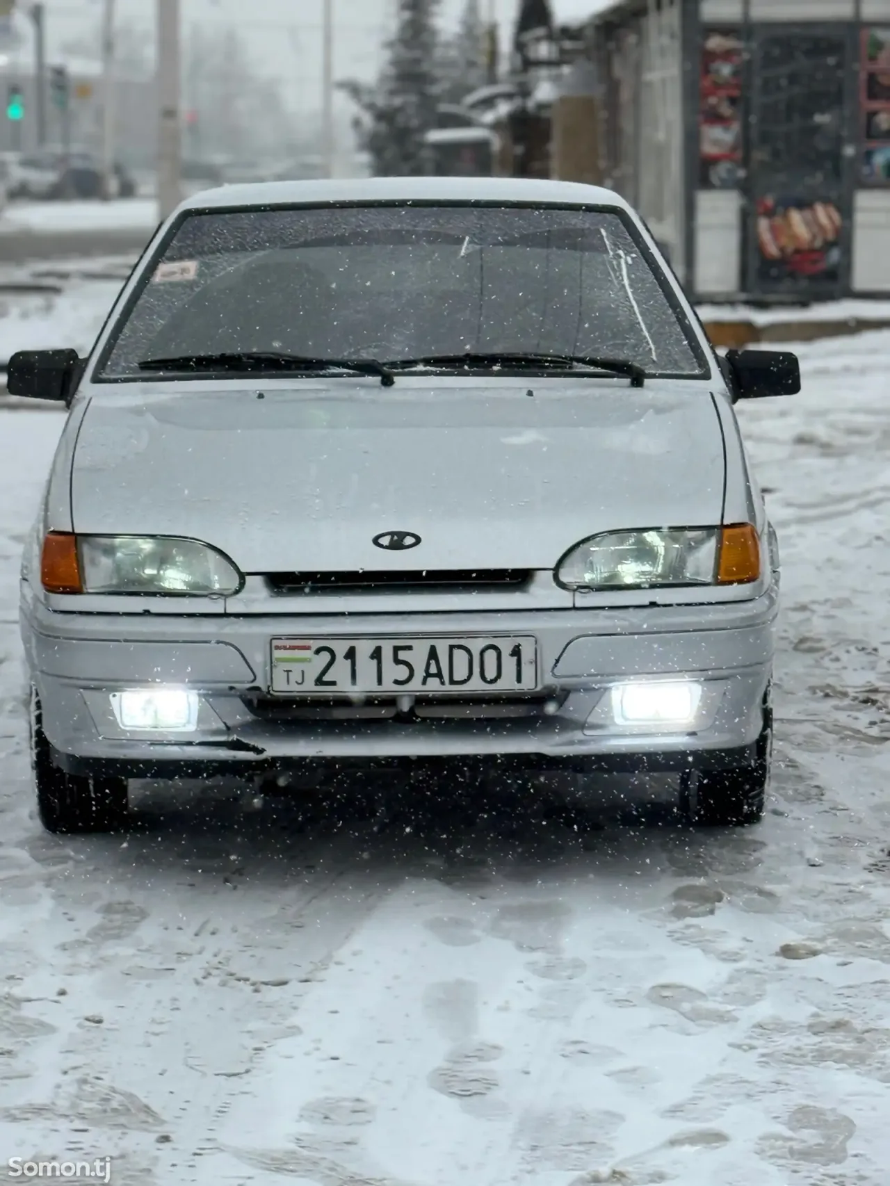 Lada (ВАЗ) 2115 2006 · 1.6 MT