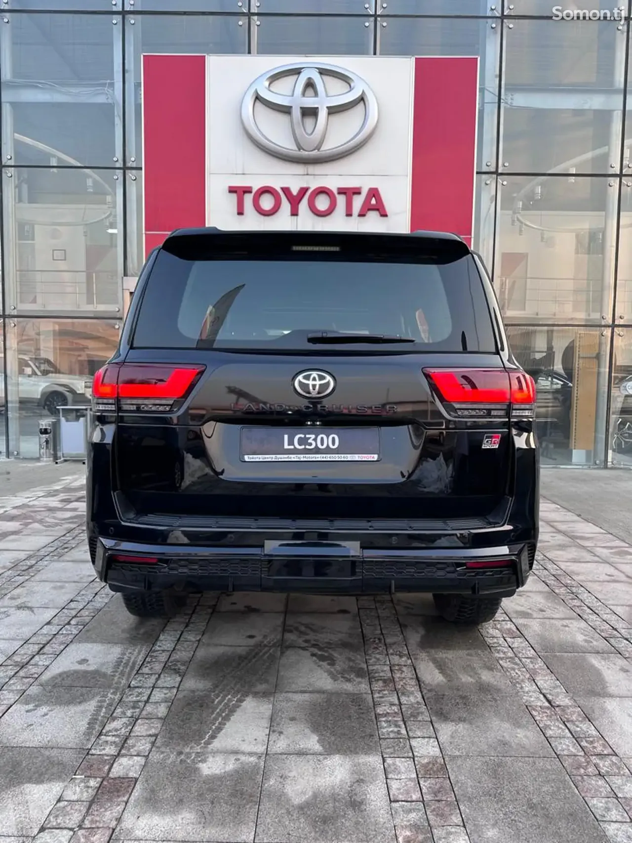 Toyota Land Cruiser 2025 · 3.5 AT