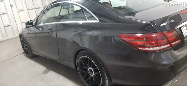 Mercedes-Benz E class 2014 · 3.0 AT
