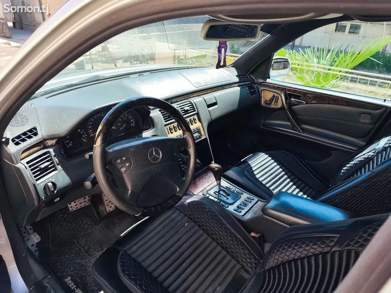 Mercedes-Benz E class 1998 · 2.8 AT